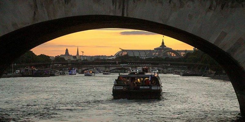 France. Attractions list. Seine